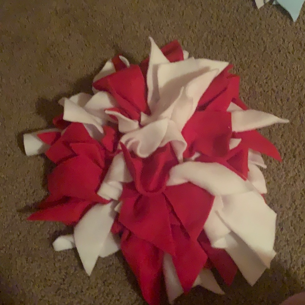Pet snuffle treat mat